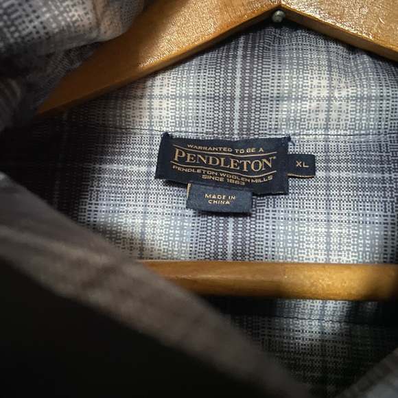Pendleton Down filled puffer jacket-Reversable - Picture 6 of 9